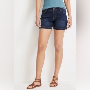 Sz 6 women’s m jeans by maurices™ Classic Mid Rise super stretchy 5in Short